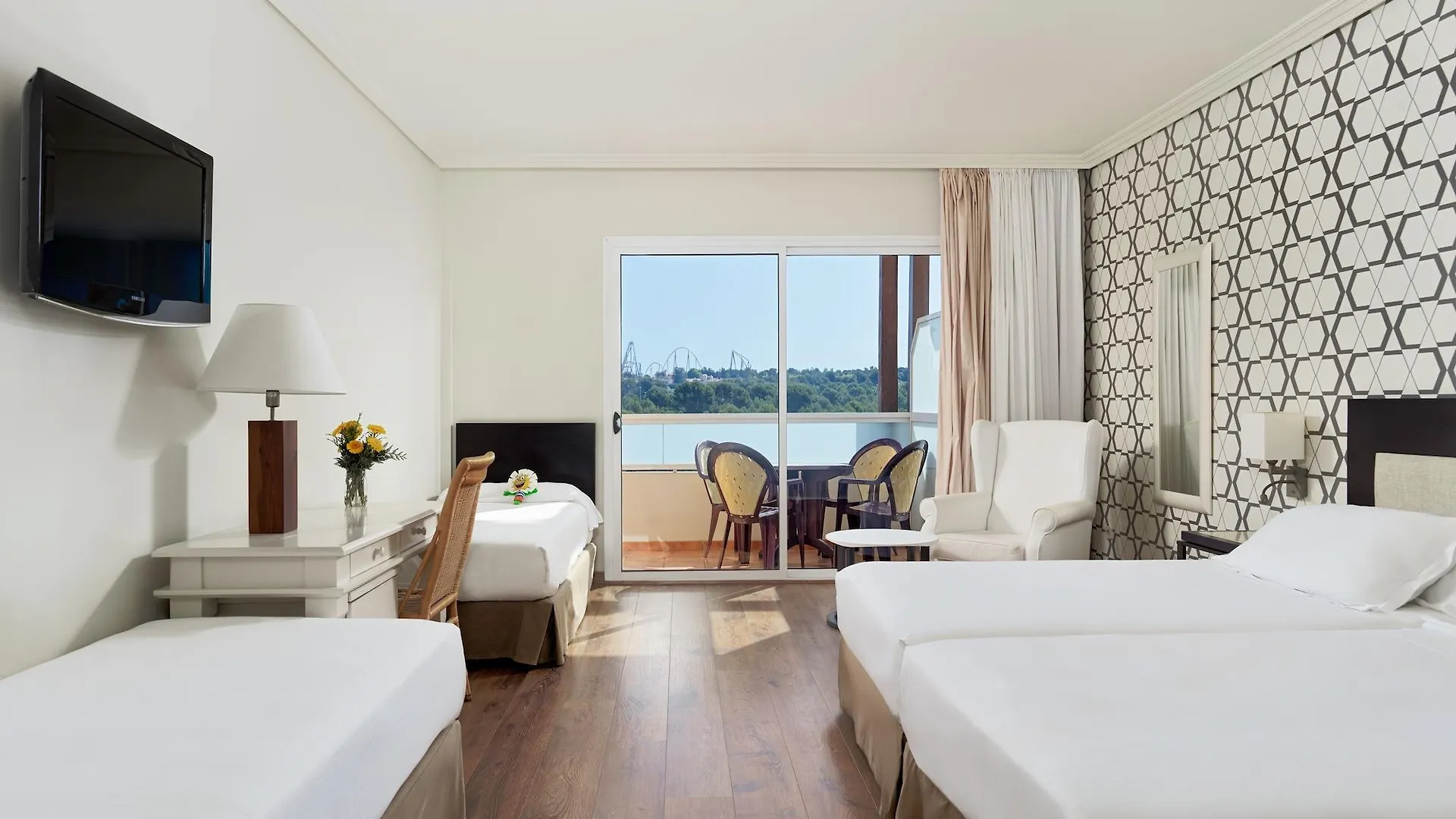 H10 Salauris Palace Salou 4*,